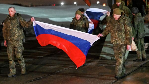 Обмен пленными между Россией и Украиной  - Sputnik Тоҷикистон