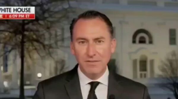 Нам нужна нефть, а не свобода в Иране: советник администрации Трампа прямо назвал цель атаки США - Sputnik Таджикистан