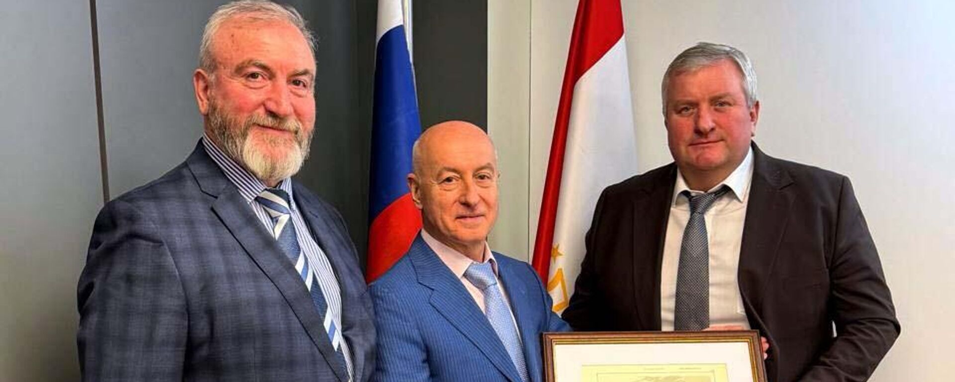 АО Петербургская биржа рассматривает возможность сотрудничества с Таджикистаном. - Sputnik Таджикистан, 1920, 13.03.2026