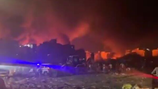 Сӯхтори бузург дар Ҳиндустон беш аз 400 манзилро нобуд кард - Sputnik Тоҷикистон