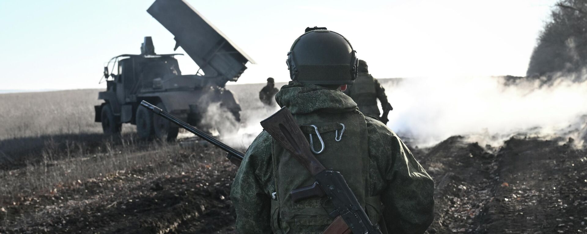Боевая работа расчета РСЗО Град группировки войск Центр на Днепропетровском направлении СВО.  - Sputnik Тоҷикистон, 1920, 20.03.2026