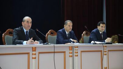 Заседание рабочей группы под председательством заместителя Премьер-министра Республики Таджикистан Усмонали Усмонзоды.