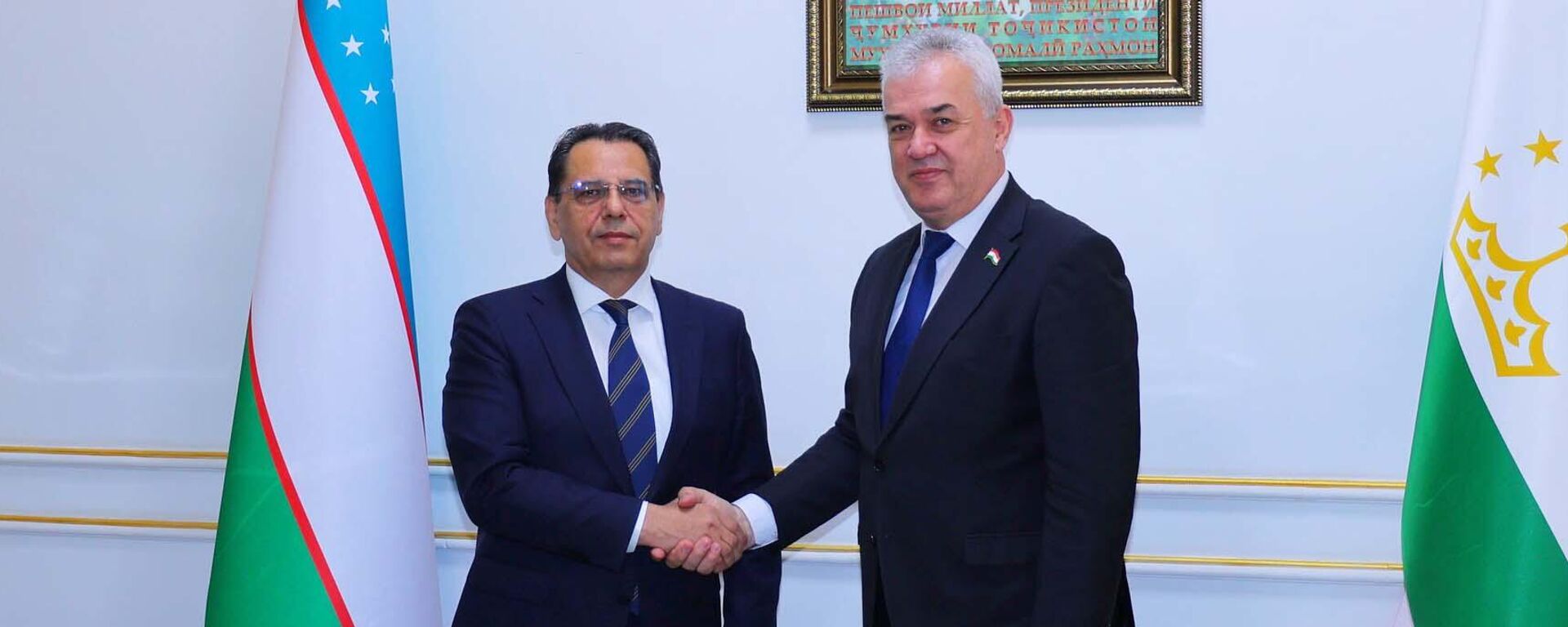 Встреча министра образования и науки Республики Таджикистан Рахима Саидзоды и министра высшего образования, науки и инноваций Республики Узбекистан Кунгратбоя Шарипова. - Sputnik Тоҷикистон, 1920, 14.03.2026