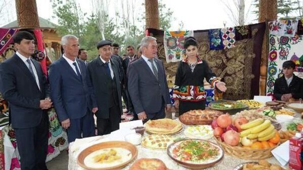 Дангара вовсю готовится к Наврузу - Sputnik Таджикистан