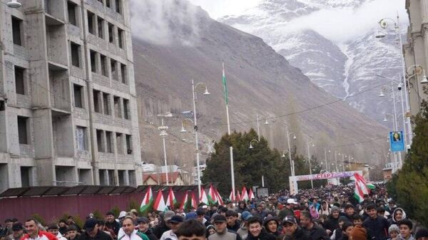 Жители Хорога устроили забег в честь Навруза - Sputnik Таджикистан