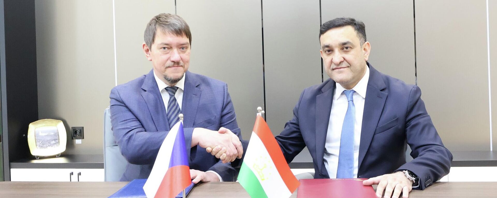 Авиакомпания Shohin Airlines подписала соглашение с Европейским инвестиционным фондом. - Sputnik Тоҷикистон, 1920, 16.03.2026