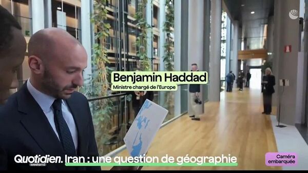 Эрон — Ироқ? Либия — Лубнон? Вакилони парлумони Аврупо натавонистанд Эронро дар харита пайдо кунанд, хабар медиҳад Le Parisien, - Sputnik Тоҷикистон