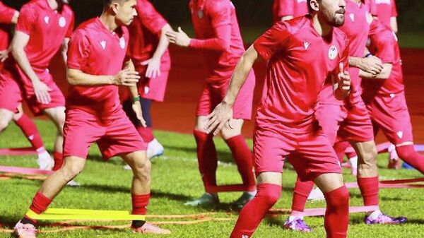 Мунтахаби футболи Тоҷикистону Филиппин дар Варзишгоҳи марказии Ҳисор баргузор мегардад - Sputnik Тоҷикистон