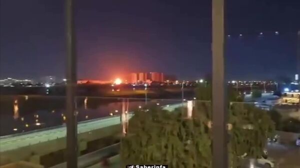 Эрон ангарҳои ҳавопаймоҳои ҷангии Амрикоро дар ду пойгоҳи ҳавоии ИМА дар Имороти Муттаҳидаи Араб ва Баҳрайн хароб кардааст - Sputnik Тоҷикистон