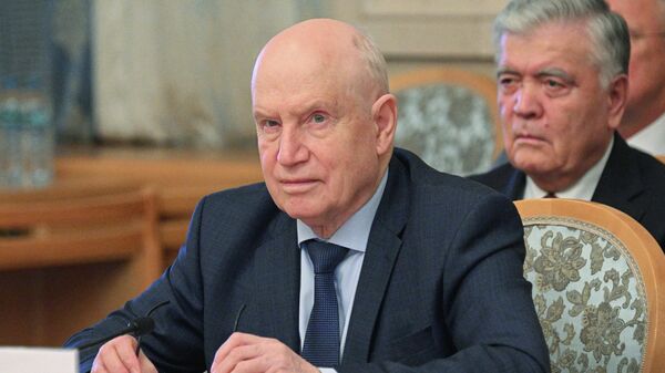 Генеральный секретарь СНГ Сергей Лебедев  на 106-м заседании Экономического совета СНГ в Москве. - Sputnik Тоҷикистон