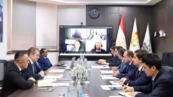 В Душанбе внедрят умное освещение для усиления безопасности и экономии энергии - Sputnik Таджикистан