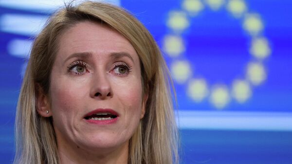 Верховный представитель ЕС по иностранным делам и политике безопасности Кая Каллас выступает на пресс-конференции встречи министров энергетики и иностранных дел Европейского союза в Брюсселе, Бельгия, 16 марта 2026 года.  - Sputnik Таджикистан