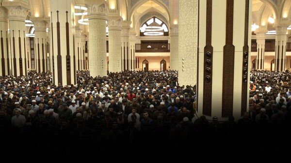 Намози Иди Фитр дар Тоҷикистон  чунин шуд - Sputnik Тоҷикистон