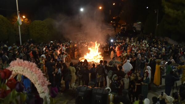 В Душанбе торжественно встретили Навруз - Sputnik Тоҷикистон