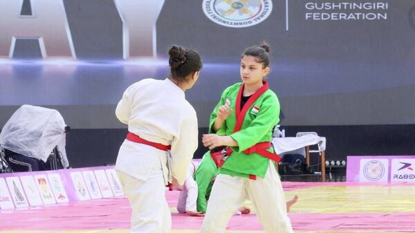 Мусобиқаи миллии куштигирӣ дар Душанбе чунин идома дорад - Sputnik Тоҷикистон