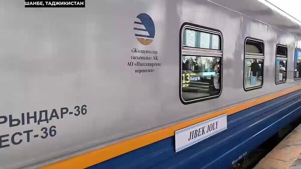 Роҳи Абрешим зинда мешавад: қатораи Жибек Жолӣ дар ин масир бо пайроҳаи корвонҳои қадимӣ ҳаракат кард - Sputnik Тоҷикистон