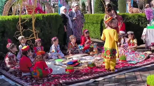 Сайри наврӯзӣ дар Душанбе идома дорад - Sputnik Тоҷикистон