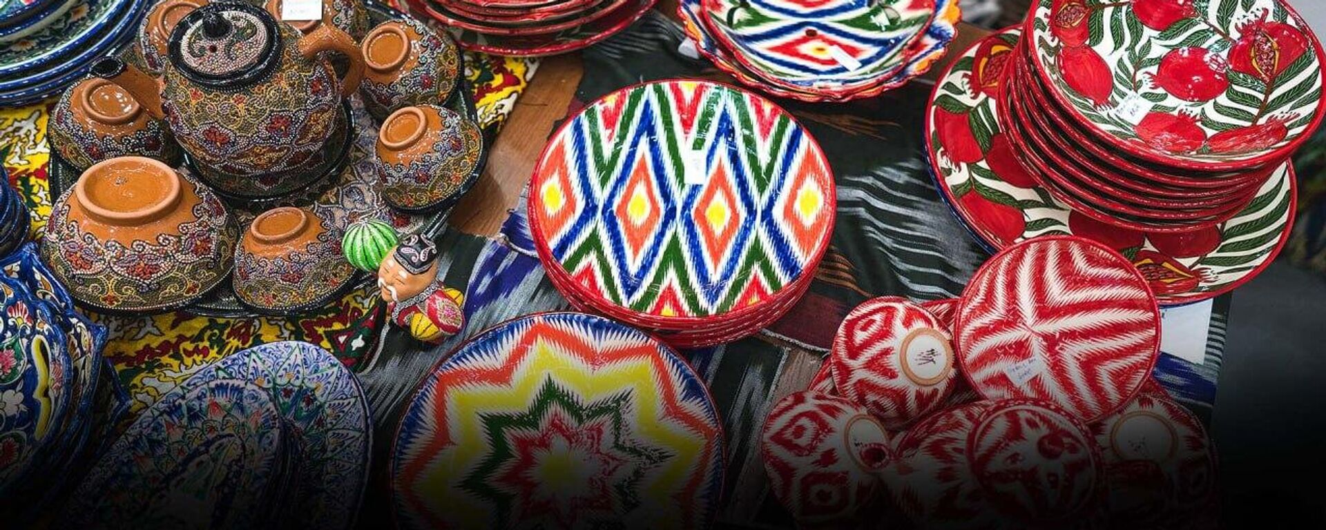 Намоишгоҳи санъатгарон Artel Local Bazaar - Navruz edition дар Душанбе - Sputnik Тоҷикистон, 1920, 24.03.2026