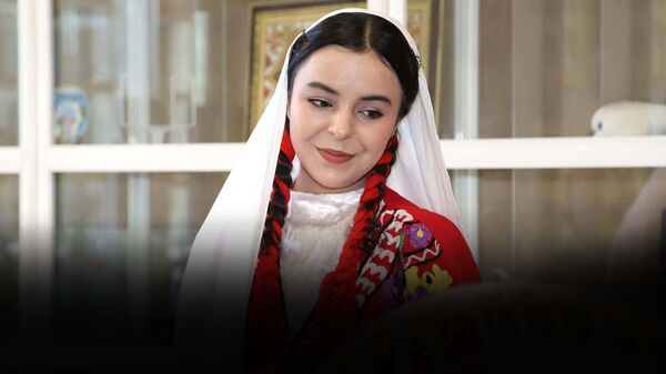 Рӯзи дарҳои боз дар Хонаи русӣ дар Душанбе бахшида ба Наврӯз меҳмонони зиёдеро ба ҳам овард.  - Sputnik Тоҷикистон