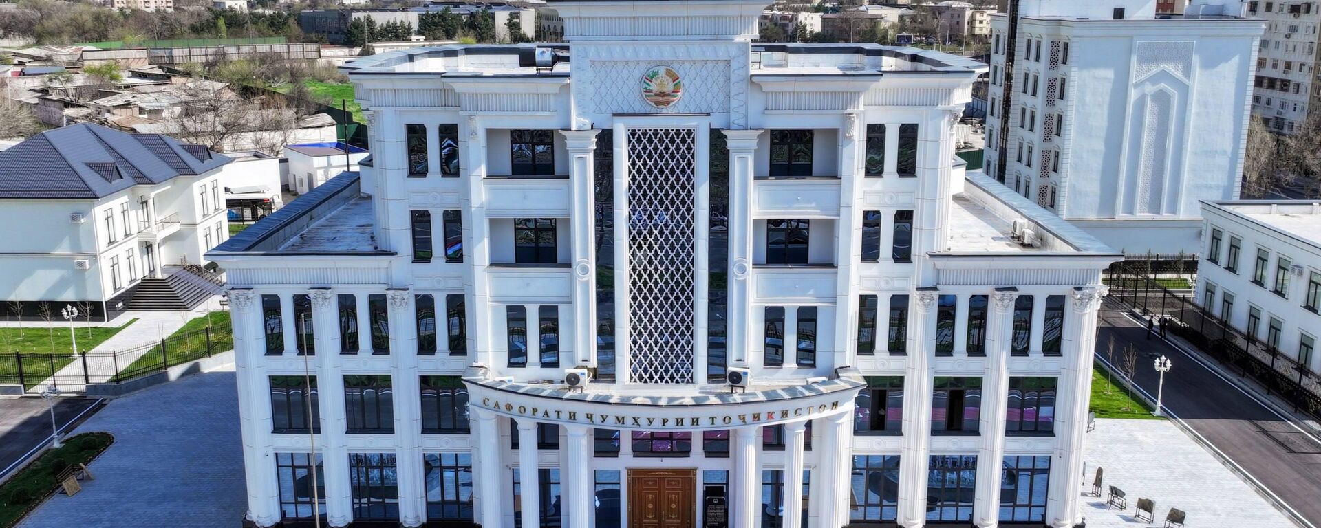 Государственный визит Президента Республики Таджикистан Эмомали Рахмона в Узбекистан. - Sputnik Тоҷикистон, 1920, 27.03.2026