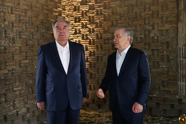 Боздид аз мавзеъҳои таърихии шаҳри Бухоро - Sputnik Тоҷикистон