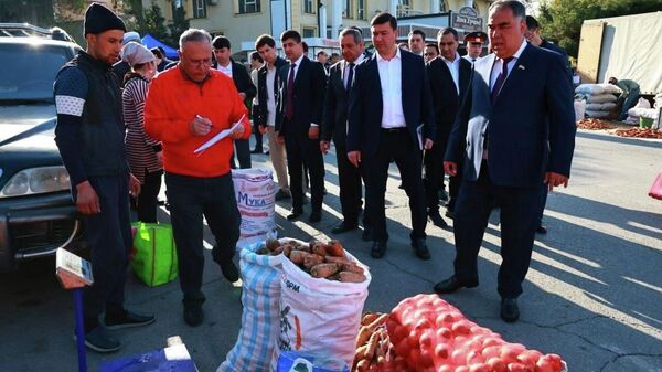 В Худжанде прошла ярмарка сельхозпродукции - Sputnik Таджикистан