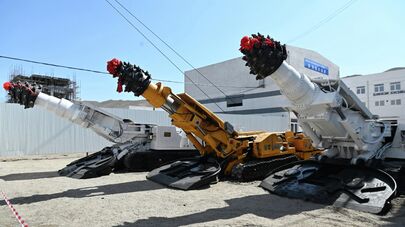 Угольная шахта № 8 в Исфаре.