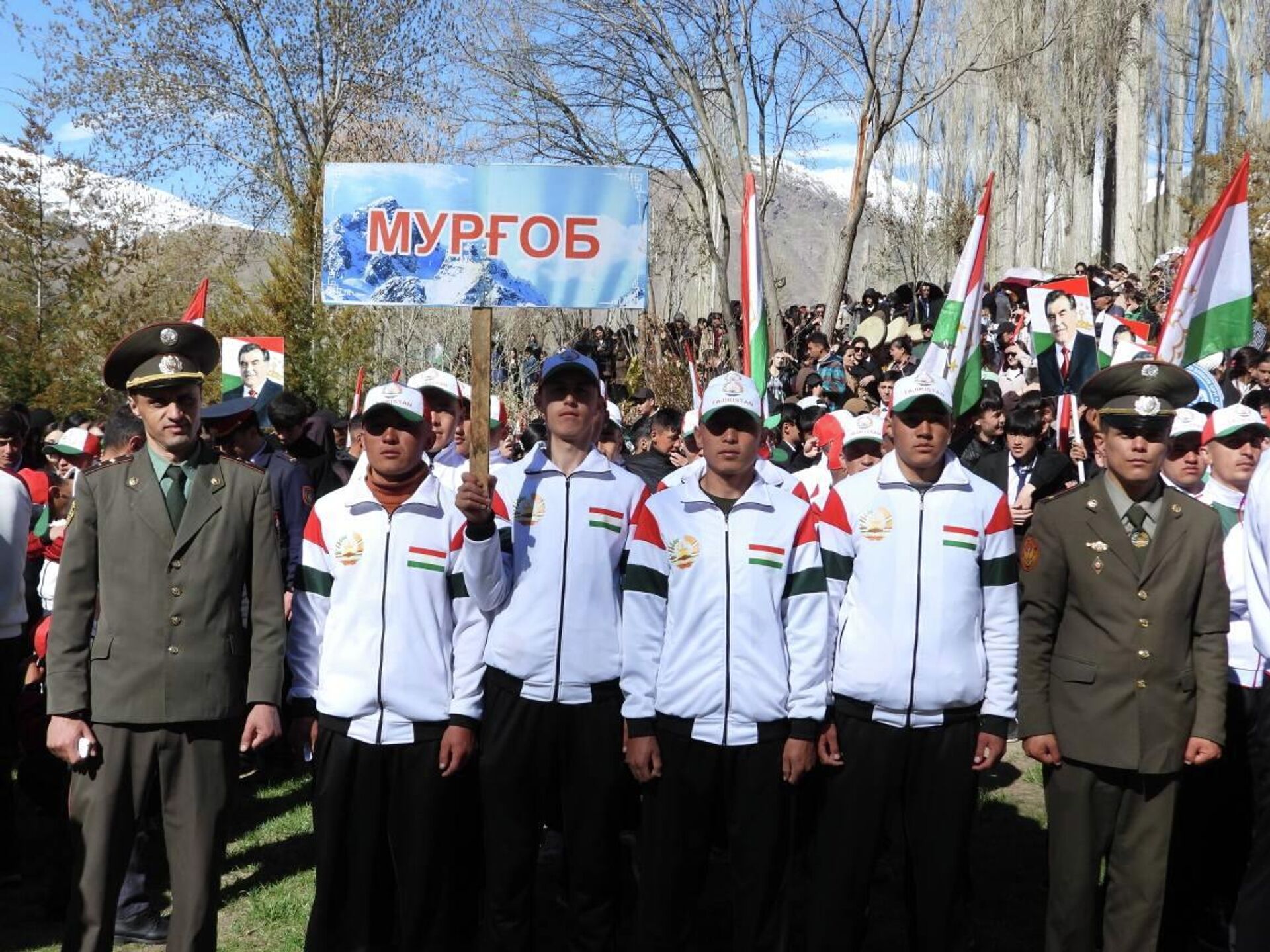 Весенний призыв новобранцев в ГБАО. - Sputnik Тоҷикистон, 1920, 01.04.2026