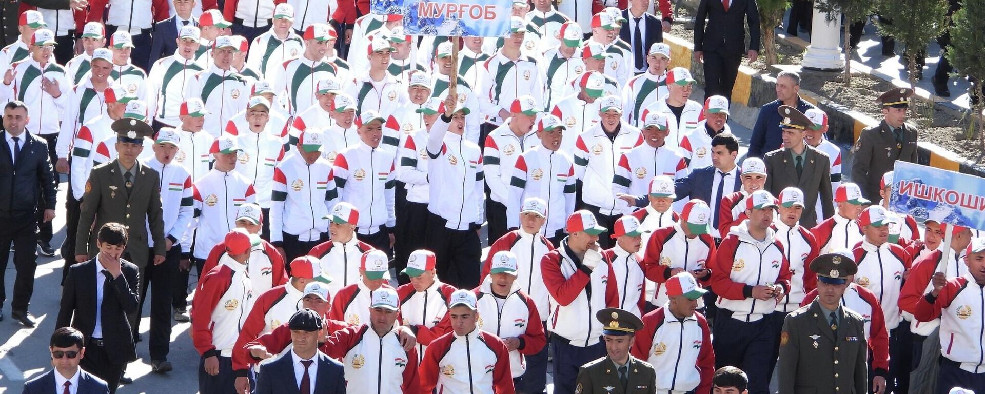 Весенний призыв новобранцев в ГБАО. - Sputnik Таджикистан, 1920, 01.04.2026