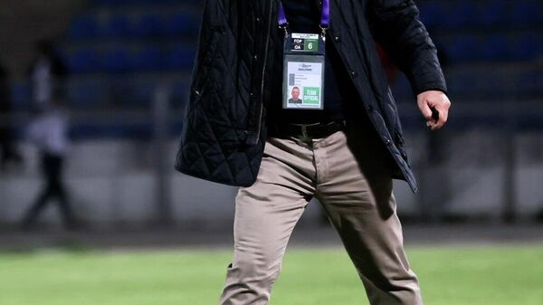 Камбудиҳо буданд, аммо муҳим ба финал баромадем, сармураббии тими миллии футболи Тоҷикистон - Sputnik Тоҷикистон