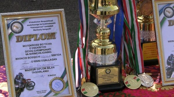 Дучархаронҳои тоҷик дар мусобиқаи байналмилалии Роҳи бузурги абрешим - 2026 соҳиби ҷоиза шуданд - Sputnik Тоҷикистон