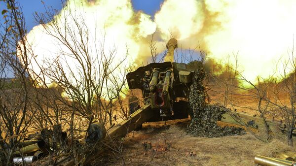 Боевая работа артиллеристов на Ореховском направлении.  - Sputnik Таджикистан