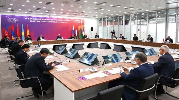 Министр энергетики и водных ресурсов Республики Таджикистан Далер Джума принял участие в 68-й сессии Совета по электроэнергетике СНГ.  - Sputnik Таджикистан