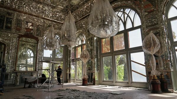 Поврежденный дворец Голестан после авиаударов США и Израиля в Тегеране, Иран  - Sputnik Тоҷикистон