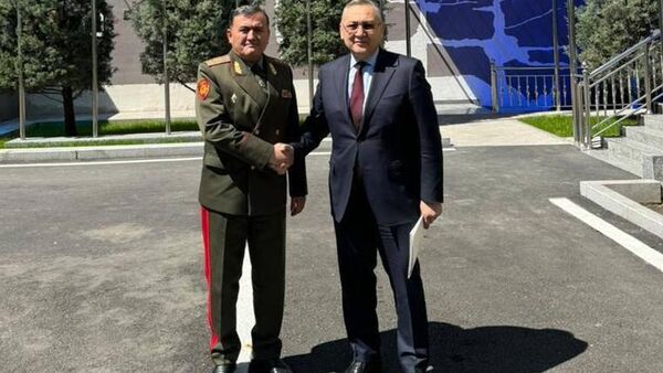 Глава Минобороны Таджикистана и генсек ОДКБ обсудили ситуацию на Ближнем Востоке - Sputnik Таджикистан