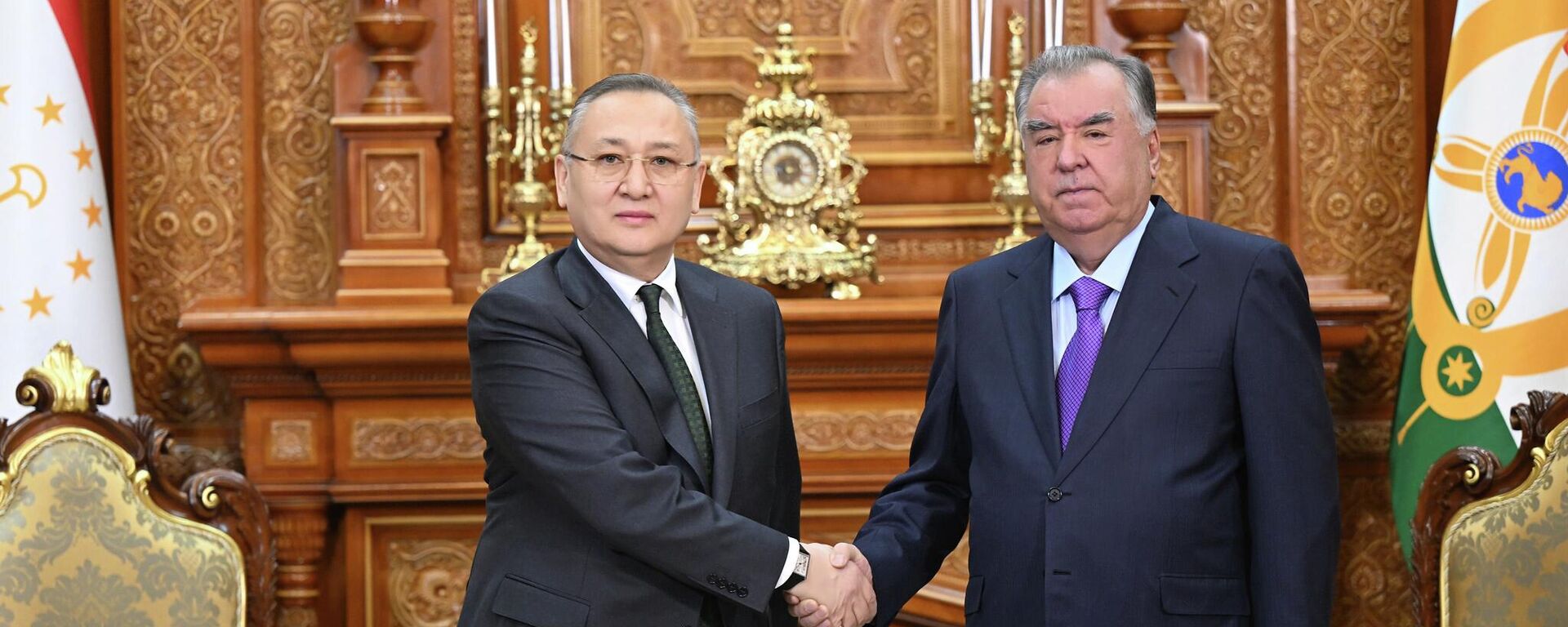 Эмомали Рахмон принял Генерального секретаря ОДКБ Таалатбека Масадыкова. - Sputnik Тоҷикистон, 1920, 10.04.2026