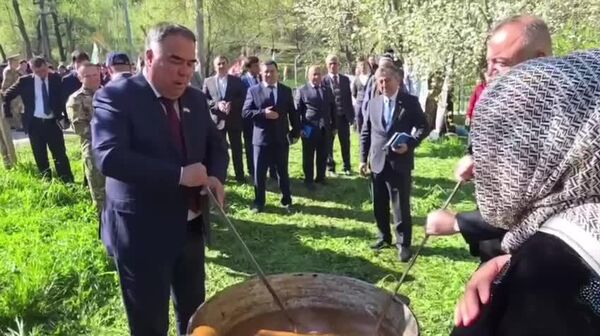 Хотя Навруз и закончился, в регионах Таджикистана его продолжают активно отмечать - Sputnik Таджикистан