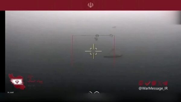 Пас аз эълони муҳосира аз ҷониби ИМА, Эрон наворҳоро аз гулӯгоҳи Ҳурмуз нашр кард ва иддао кард, ки вазъият таҳти назораташ аст - Sputnik Тоҷикистон