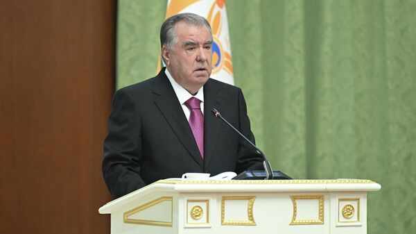 Президент Республики Таджикистан Эмомали Рахмон принял верительные грамоты от группы вновь назначенных послов иностранных государств. - Sputnik Тоҷикистон