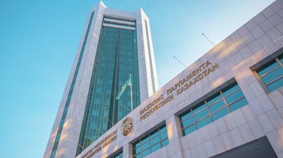 Здание парламента Казахстана в Астане.