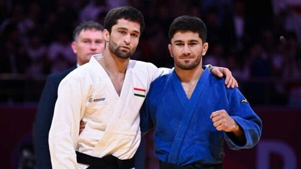Эмомали Нурали и Обид Джебов вышли в финал в весовой категории до 66 кг на чемпионате Азии по дзюдо.  - Sputnik Тоҷикистон