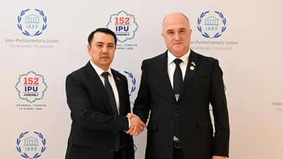  Встреча Председателя Маджлиси намояндагон Маджлиси Оли Республики Таджикистан Файзали Идизода с Председателем Жогорку Кенеш Кыргызской Республики Марленом Маматалиевым.