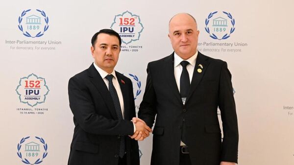  Встреча Председателя Маджлиси намояндагон Маджлиси Оли Республики Таджикистан Файзали Идизода с Председателем Жогорку Кенеш Кыргызской Республики Марленом Маматалиевым. - Sputnik Таджикистан