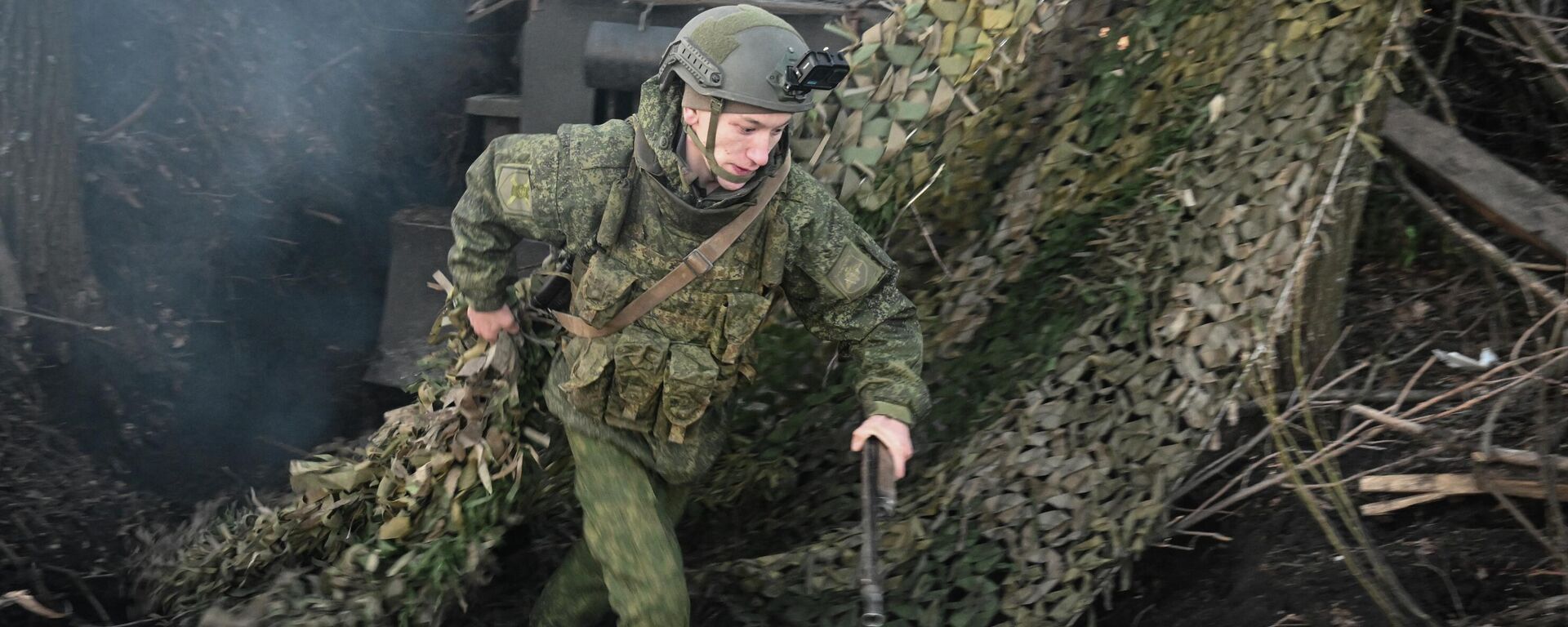 Боевая работа расчета РСЗО Град группировки войск Центр на Днепропетровском направлении СВО - Sputnik Таджикистан, 1920, 18.04.2026