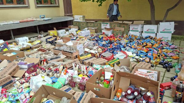 Ошкори маҳсулоти ғизоии пастсифат ва муҳлати истифодаашон гузашта дар Хатлон - Sputnik Таджикистан