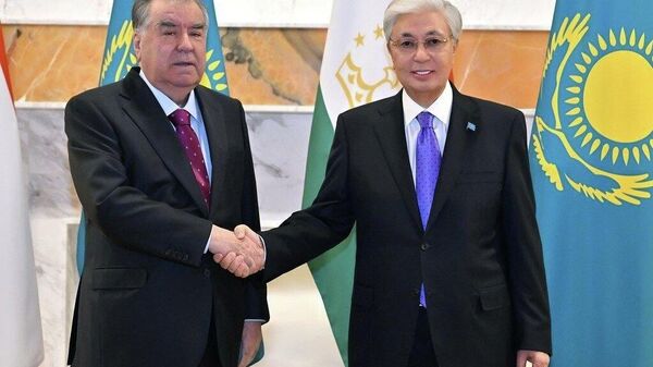 Эмомали Рахмон и Касым-Жомарт Токаев провели переговоры в Астане - Sputnik Таджикистан