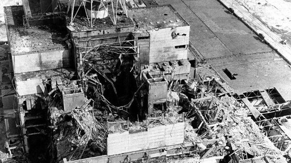 Разрушенный Чернобыльский реактор - Sputnik Тоҷикистон