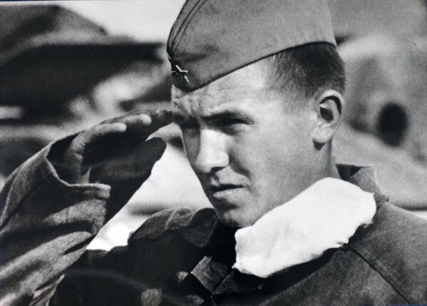 Солдаты были привлечены к работам по ликвидации последствий аварии. - Sputnik Таджикистан