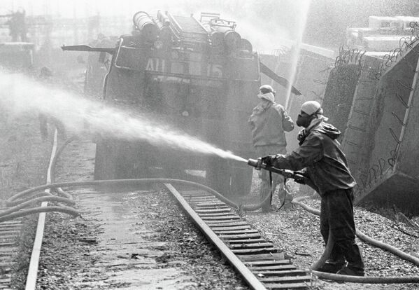 Дезактивация территории Чернобыльской атомной электростанции - Sputnik Таджикистан