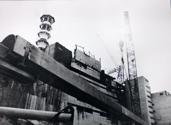 Подготовка к установке саркофага на ЧАЭС - Sputnik Таджикистан